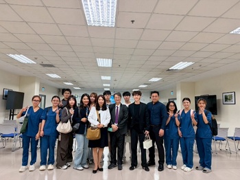 參訪交流機構合影圖片